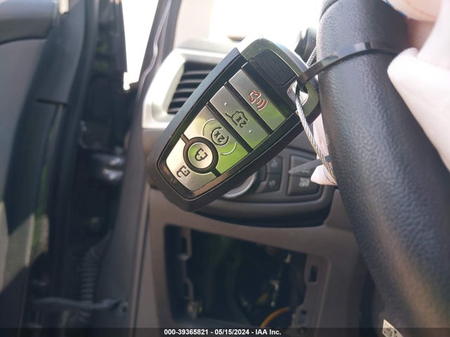 Ford EDGE SEL 2020 2FMPK4J9XLBA68365 Image 11