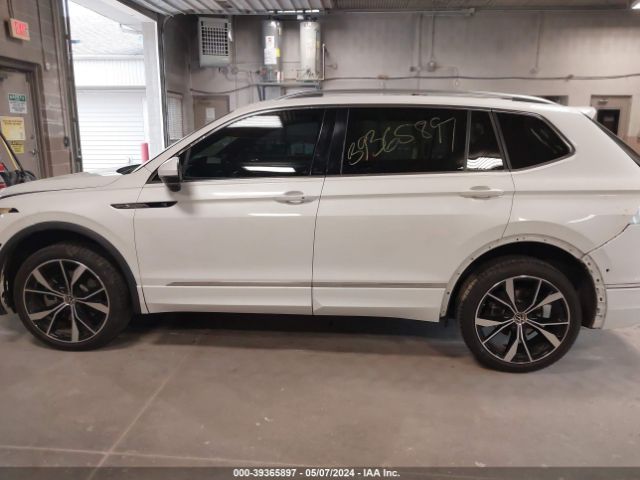 3VV4B7AX4NM168116 Volkswagen Tiguan 2.0t Sel R-line