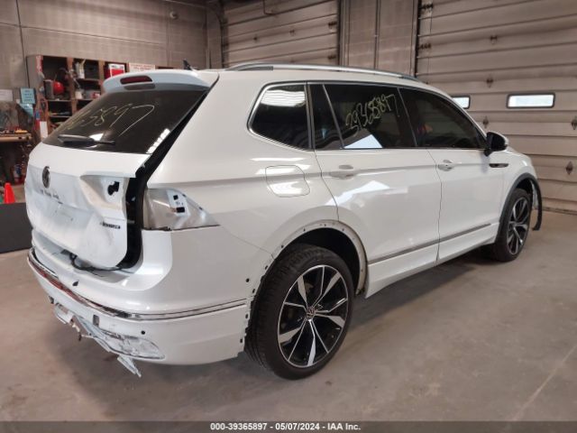 3VV4B7AX4NM168116 Volkswagen Tiguan 2.0t Sel R-line