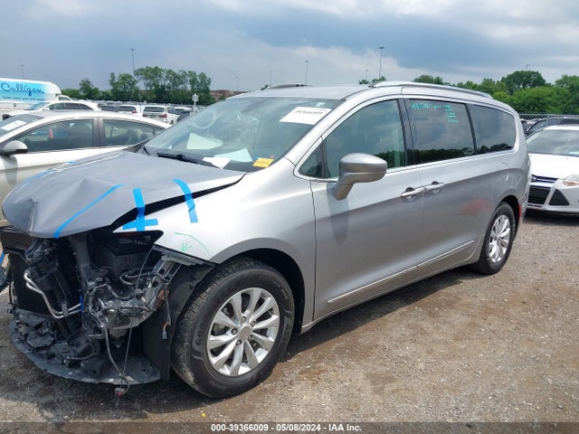 2C4RC1EG8JR291817 Chrysler Pacifica Touring L Plus
