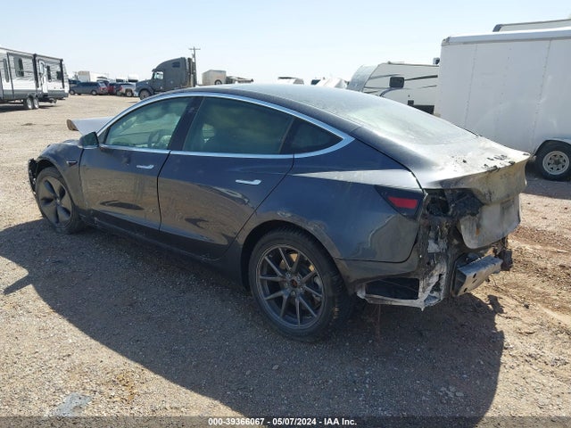 Tesla Model 3 Long Range Dual Motor All-wheel Drive 2020 5YJ3E1EB0LF800821 Image 3