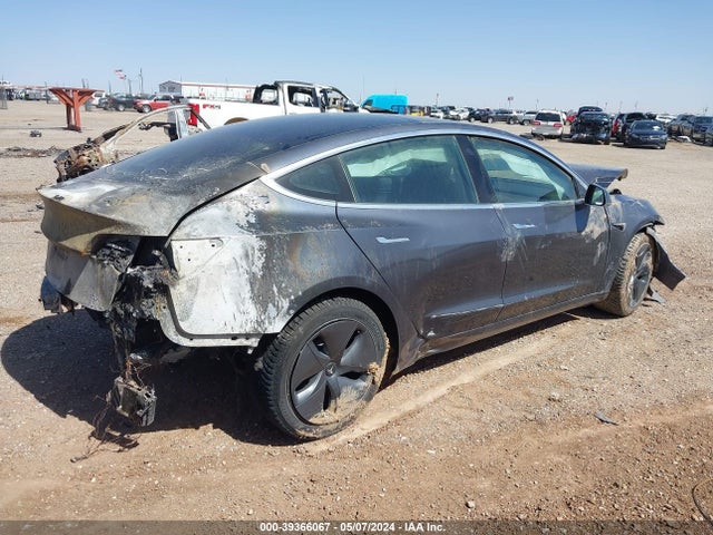Tesla Model 3 Long Range Dual Motor All-wheel Drive 2020 5YJ3E1EB0LF800821 Image 4