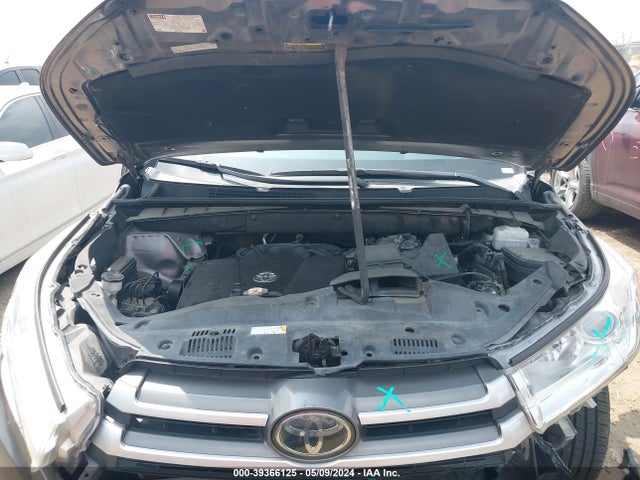 Toyota Highlander Xle 2019 5TDJZRFH9KS569957 Image 10