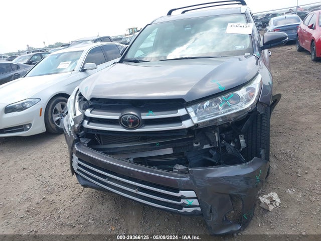 Toyota Highlander Xle 2019 5TDJZRFH9KS569957 Image 17