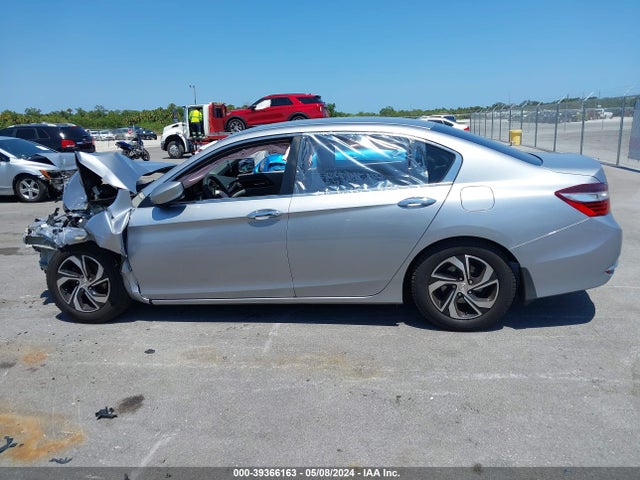 Honda ACCORD LX 2017 1HGCR2F32HA260178 Image 14