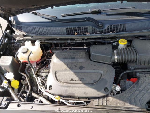 2C4RC1CG2NR223604 Chrysler Voyager Lx