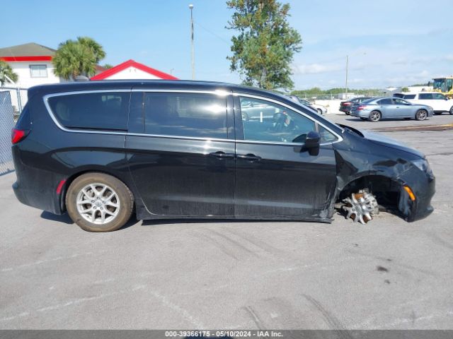 2C4RC1CG2NR223604 Chrysler Voyager Lx