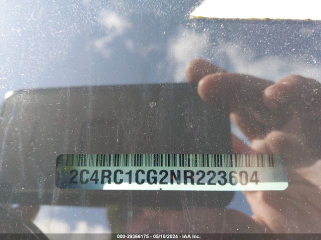 2C4RC1CG2NR223604 Chrysler Voyager Lx