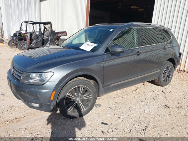 3VV3B7AX6JM016473 Volkswagen Tiguan 2.0t Se/2.0t Sel