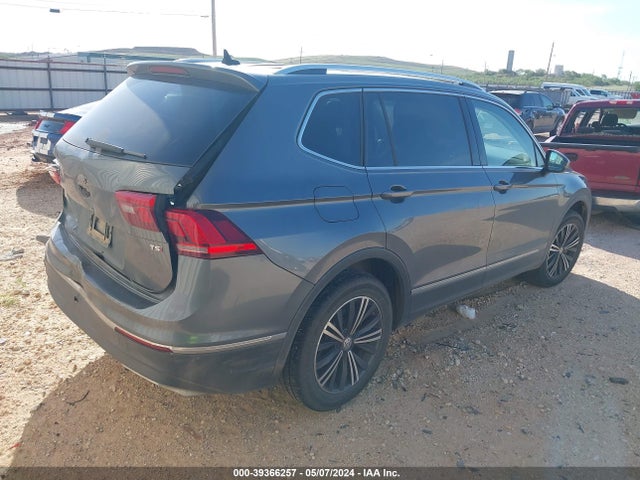 3VV3B7AX6JM016473 Volkswagen Tiguan 2.0t Se/2.0t Sel