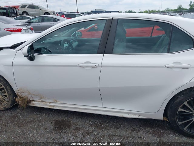 Toyota CAMRY SE 2018 4T1B11HK3JU500290 Image 15