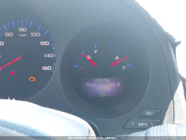 39366349 :رقم المزاد ، 19UUA66255A018104 vin ، 2005 Acura Tl مزاد بيع