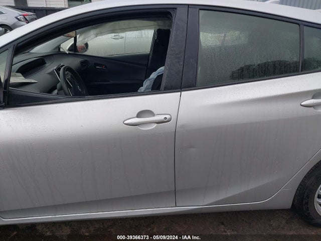 Toyota Prius Two 2017 JTDKBRFU8H3547514 Image 14