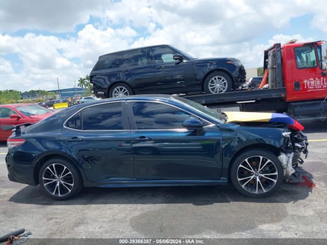 4T1B11HK9JU589749 Toyota CAMRY SE