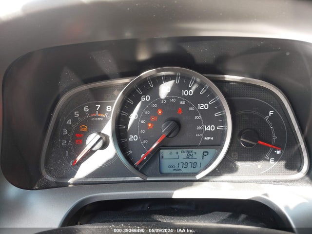 Toyota Rav4 Xle 2015 JTMWFREV4FJ036388 Image 7
