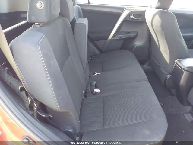 Toyota Rav4 Xle 2015 JTMWFREV4FJ036388 Image 8