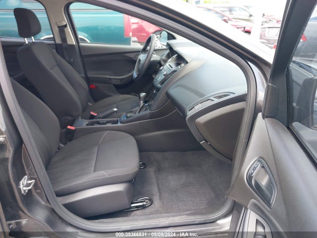 Ford FOCUS S 2016 1FADP3E22GL261377 Image 5