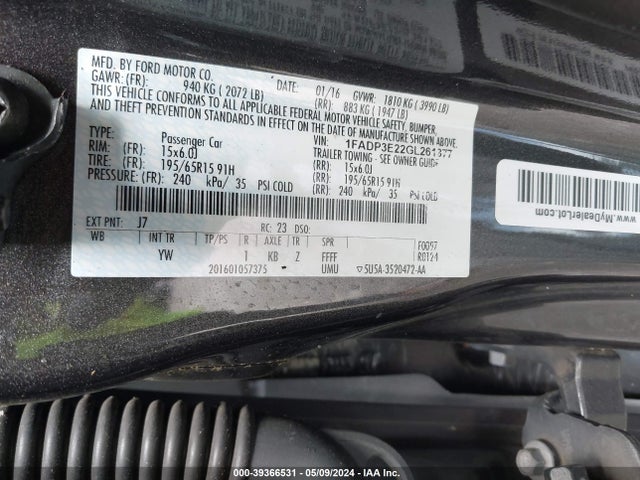 Ford FOCUS S 2016 1FADP3E22GL261377 Image 9