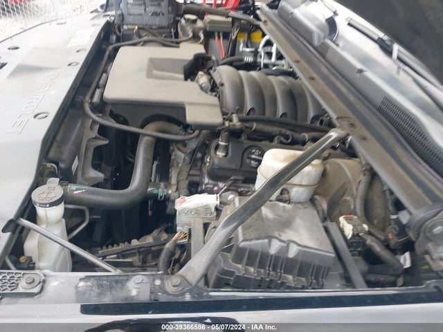 Chevrolet Suburban Premier 2019 1GNSCJKJ5KR294867 Image 10