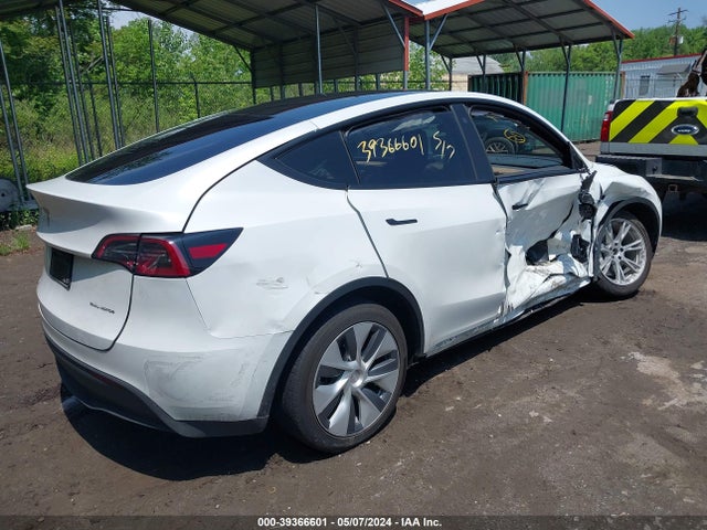 2023 TESLA MODEL Y 7SAYGDEF8PA048666 Photo 3