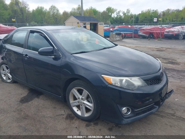 2014 4T1BF1FK5EU752729 main image