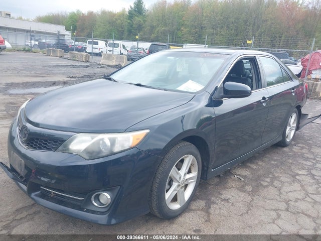 Toyota CAMRY SE 2014 4T1BF1FK5EU752729 Image 2
