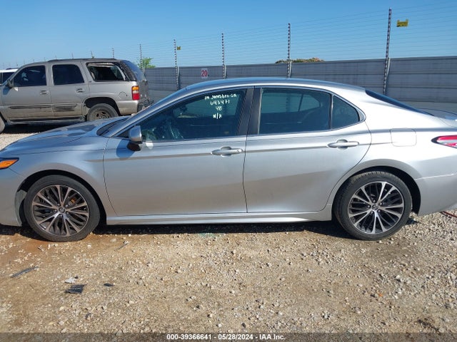 Toyota CAMRY SE 2018 4T1B11HK9JU643471 Image 14