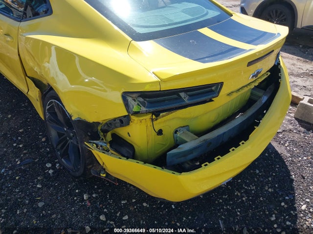 Chevrolet Camaro 1lt 2016 1G1FB1RS9G0154935 Image 17