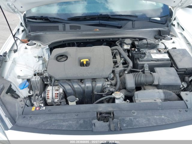 3KPF24AD4KE127017 KIA Forte Lxs