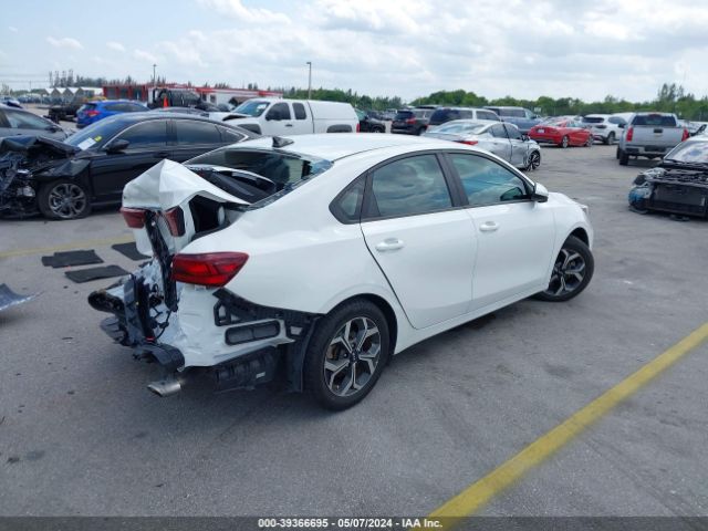 3KPF24AD4KE127017 KIA Forte Lxs
