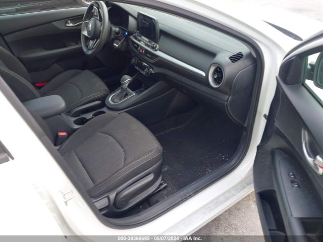 3KPF24AD4KE127017 KIA Forte Lxs