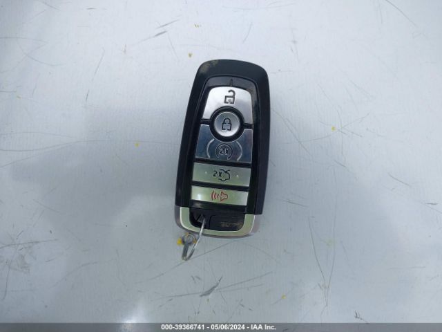 3FA6P0CD7LR135197 Ford FUSION SEL