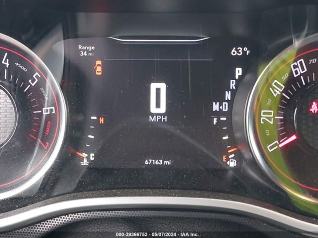 2C3CDZGG8JH235109 Dodge Challenger Gt Awd