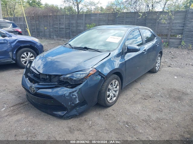 Toyota COROLLA LE 2019 2T1BURHE3KC180732 Image 2