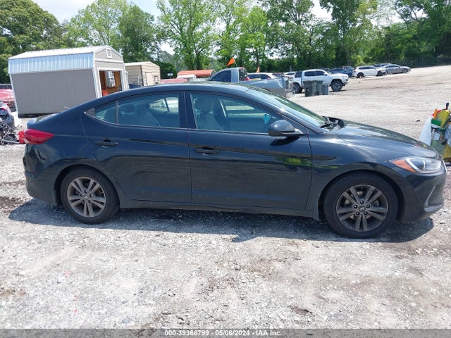 Hyundai Elantra Value Edition 2018 5NPD84LFXJH333408 Image 13