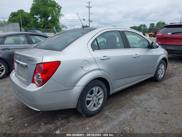 Chevrolet Sonic Lt Auto 2015 1G1JC5SG1F4203525 Image 4