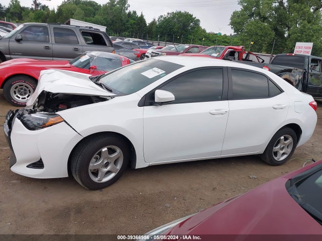 Toyota COROLLA L 2017 5YFBURHE0HP708929 Image 14