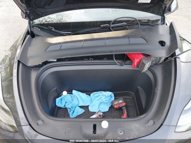 2024 TESLA MODEL Y 7SAYGDEE1RA228680 Photo 9