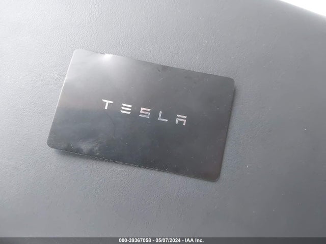 2024 TESLA MODEL Y 7SAYGDEE1RA228680 Photo 10