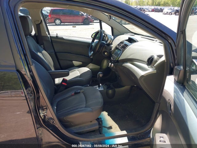 Chevrolet Spark 1lt Auto 2014 KL8CD6S99EC406261 Image 5