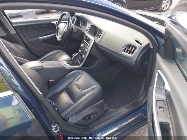 YV126MFK6F1348647 Volvo S60 T5 Premier