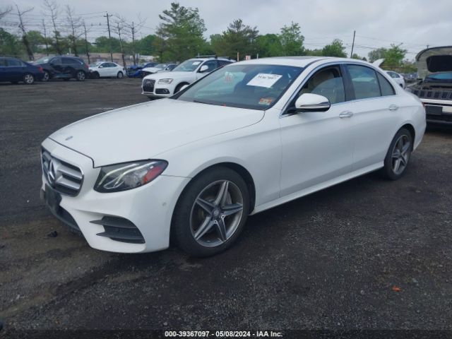 WDDZF4KB1HA018028 Mercedes-Benz E 300 4matic