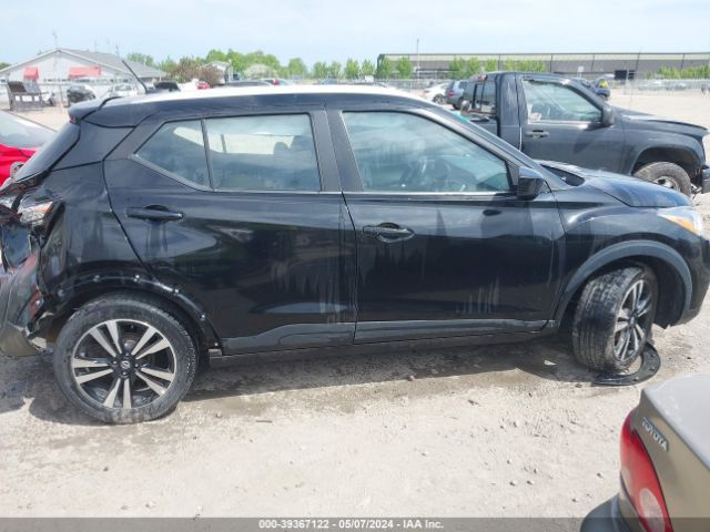 3N1CP5CU8KL545974 Nissan KICKS SV