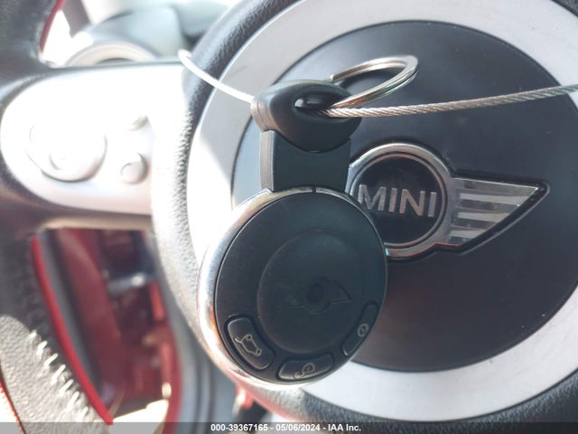 2010 MINI COOPER CLUBMAN WMWML3C53ATX51253 Photo 10