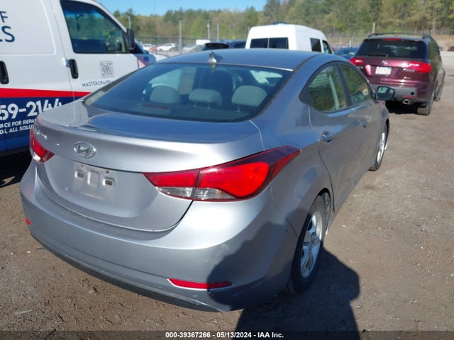 Hyundai ELANTRA SE 2015 5NPDH4AE8FH560792 Image 4