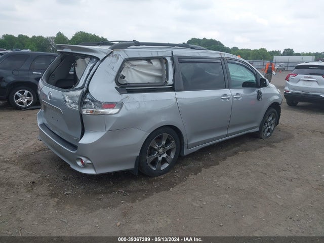 Toyota Sienna Se 8 Passenger 2015 5TDXK3DC4FS675564 Image 4