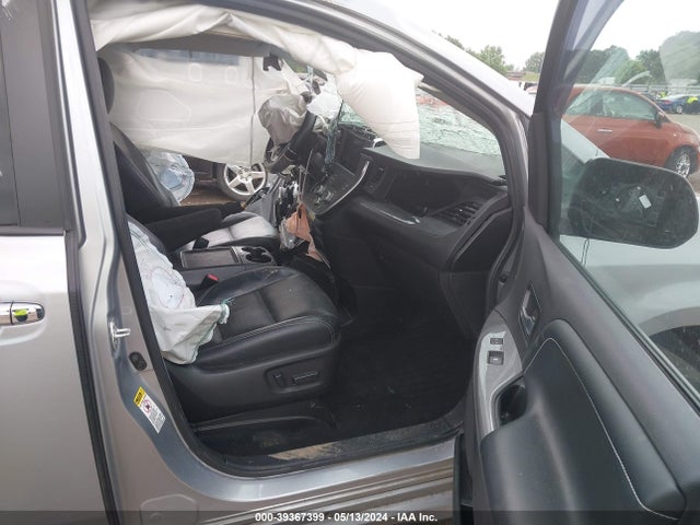 Toyota Sienna Se 8 Passenger 2015 5TDXK3DC4FS675564 Image 5