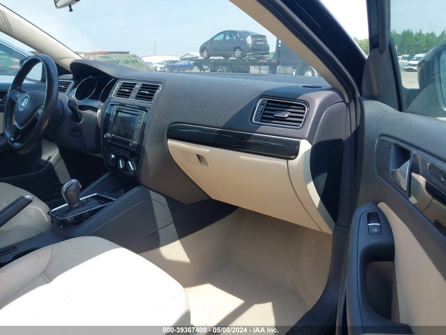 3VWL07AJ3GM379089 Volkswagen Jetta 1.8t Sel