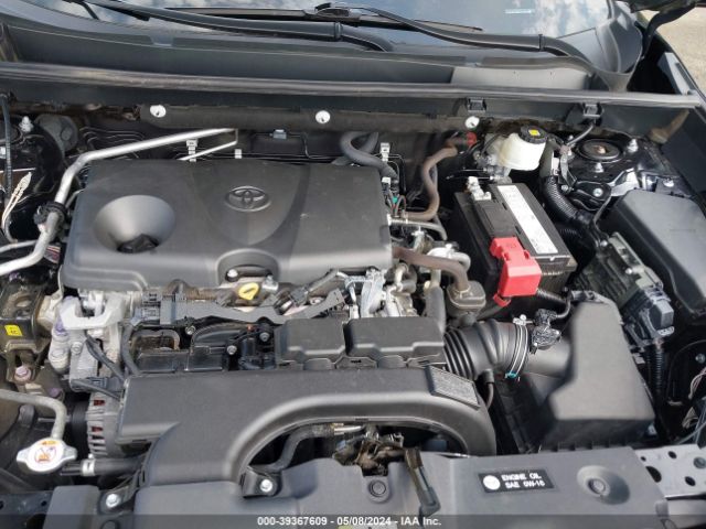 2T3H1RFV8KC020696 Toyota RAV4 LE