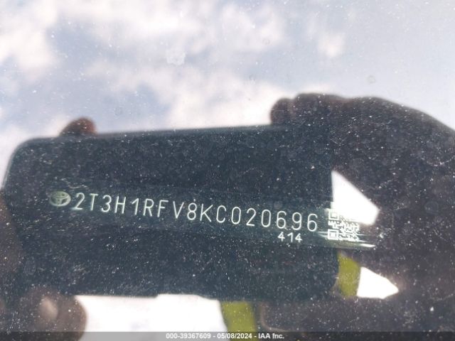 2T3H1RFV8KC020696 Toyota RAV4 LE